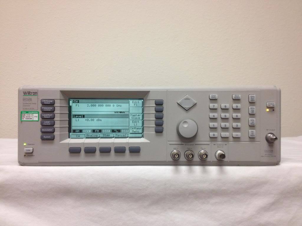 安立Anritsu68369A信号发生器  68369A  信号发生器