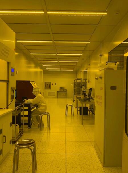 我国最大最先进的微纳传感器加工实验室建成